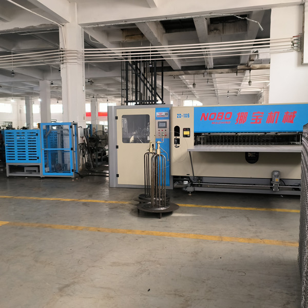 2M Width Mattress Spring de Machine kan het Matrasbed Mesh Size aanpassen