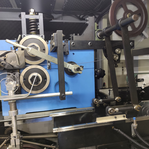 Dia 1,3 - 1.6mm Vastzettend Lentetype van Bonnell van de Matrasproductielijn