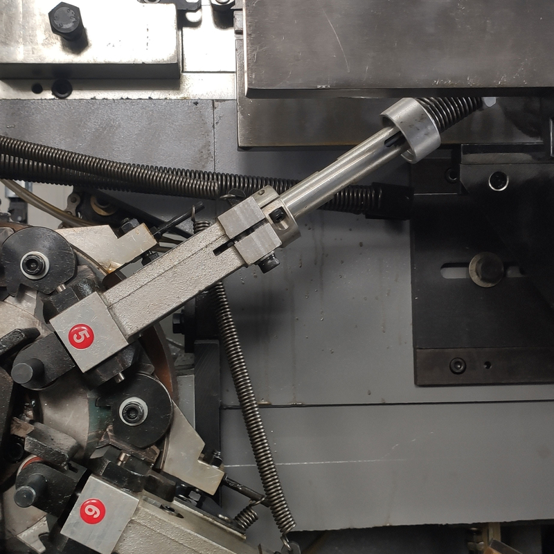 Dia 1.82.5mm van de de Matrasproductielijn van de Draadlente de Torsiemachine die de Lentes maakt